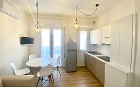 Maria Luisa - Piazza Mazzini - 30 Mt Dal Mare - Jesolo